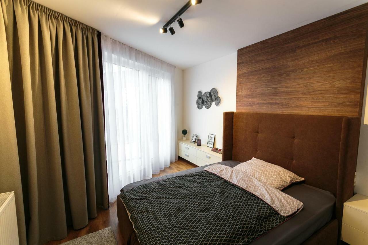 Doczy Private Apartment Ντέμπρετσεν Εξωτερικό φωτογραφία